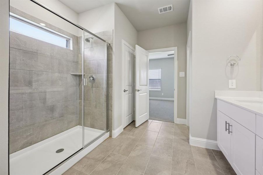 Photo is not of the actual home, but is an inspirational photo of builder’s model home and may depict options, furnishings, and/or decorator features that are not included. Photo is not of the actual home, but is an inspirational photo of builder’s model home and may depict options, furnishings, and/or decorator features that are not included.