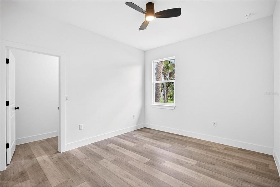 Spacious, unfurnished interior of a new home in , North Port (Image 23).