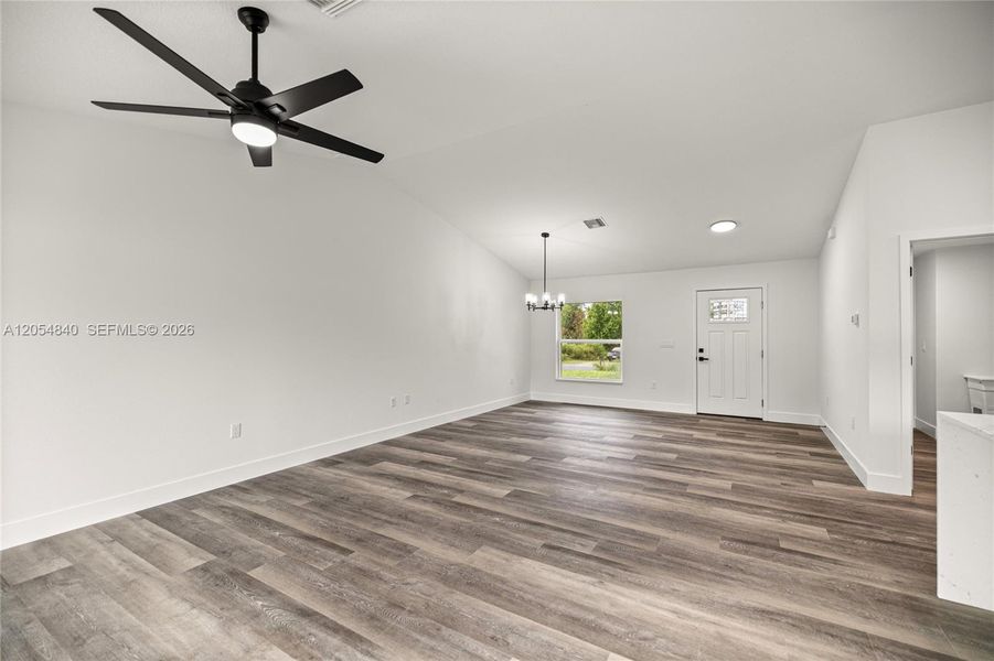 Spacious, unfurnished interior of a new home in , Ocala (Image 13).