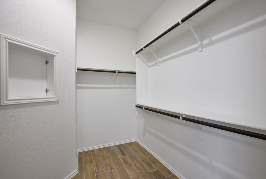 Spacious, unfurnished interior of a new home in Sun City Texas, Georgetown (Image 26).