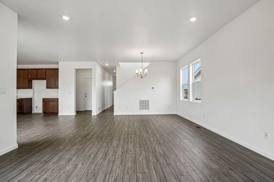 Spacious, unfurnished interior of a new home in Sky Ranch, Watkins (Image 12).
