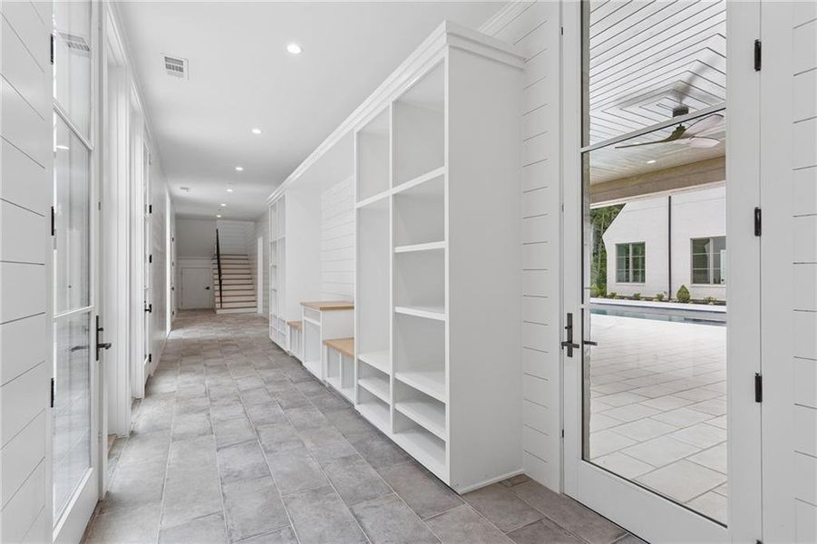 Spacious, unfurnished interior of a new home in , Atlanta (Image 17).