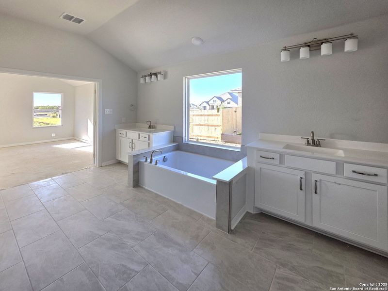 Furnished interior view inside a new home in The Heritage at Saddlebrook Ranch 70's, Schertz (Image 10).