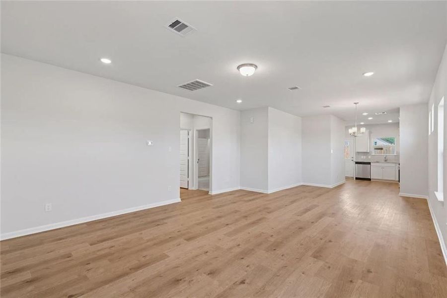 Spacious, unfurnished interior of a new home in Fair Oak, Calhoun (Image 8). Spacious, unfurnished interior of a new home in Fair Oak, Calhoun (Image 8).