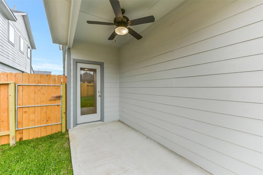 Exterior details and patio area of a home in , Houston (Image 3).