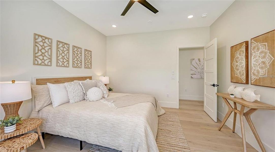 Furnished interior view inside a new home in , Sarasota (Image 43).