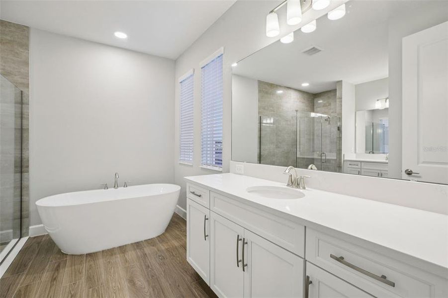 Furnished interior view inside a new home in Hawk's Overlook, Oviedo (Image 10).