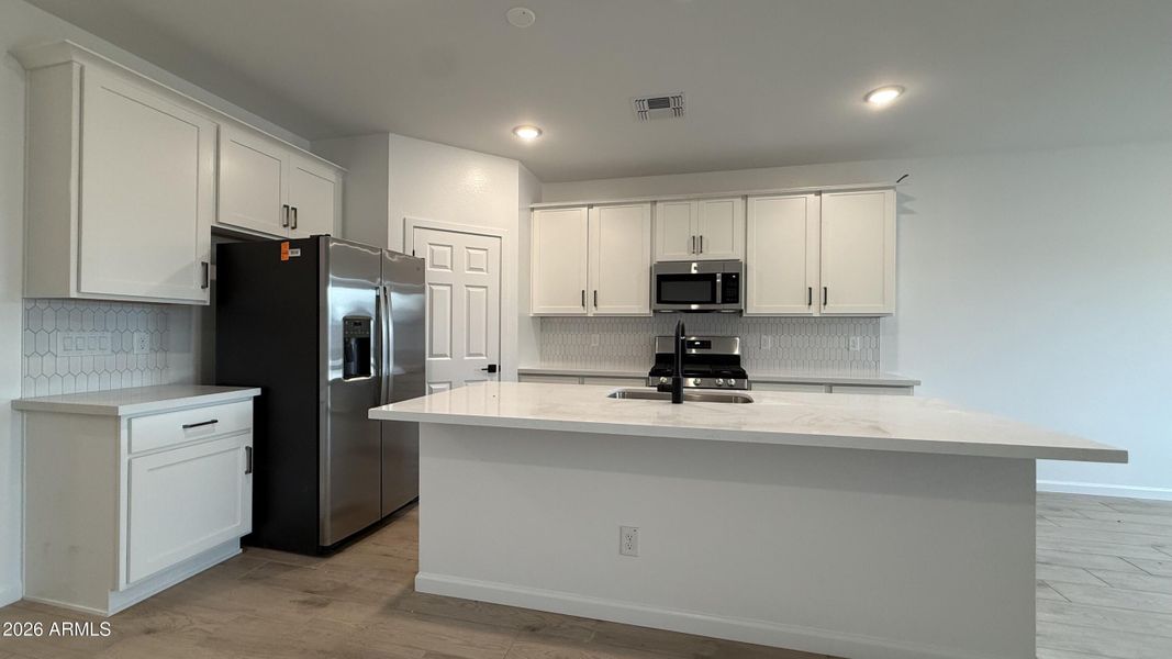 09 - Kitchen 09 - Kitchen