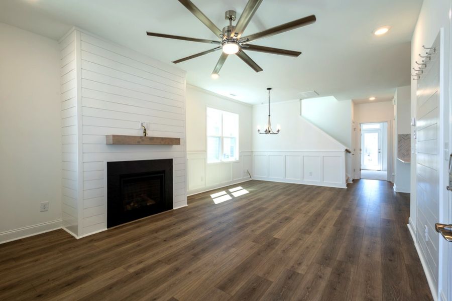 Representative unfurnished interior of a home built from the Joyner by McKee Homes in Sandy Springs, Aberdeen (Image 6).