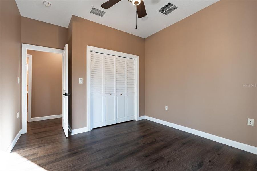 Spacious, unfurnished interior of a new home in , Spring Hill (Image 58).