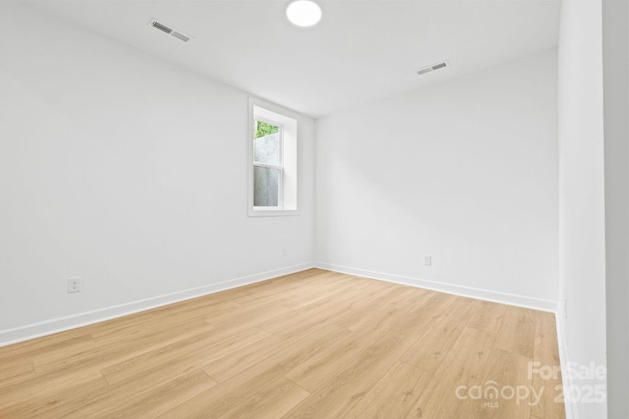 Spacious, unfurnished interior of a new home in , Charlotte (Image 23).