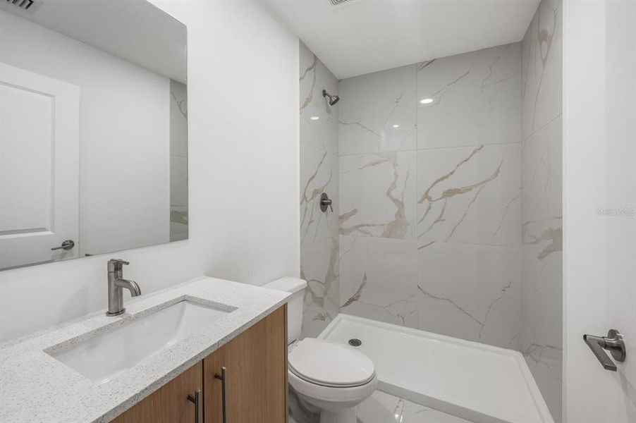 Furnished interior view inside a new home in , Punta Gorda (Image 27).