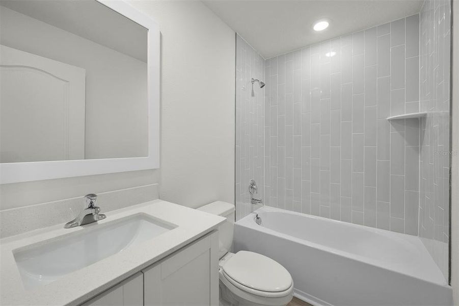 Furnished interior view inside a new home in Tula Parc, Astatula (Image 6).