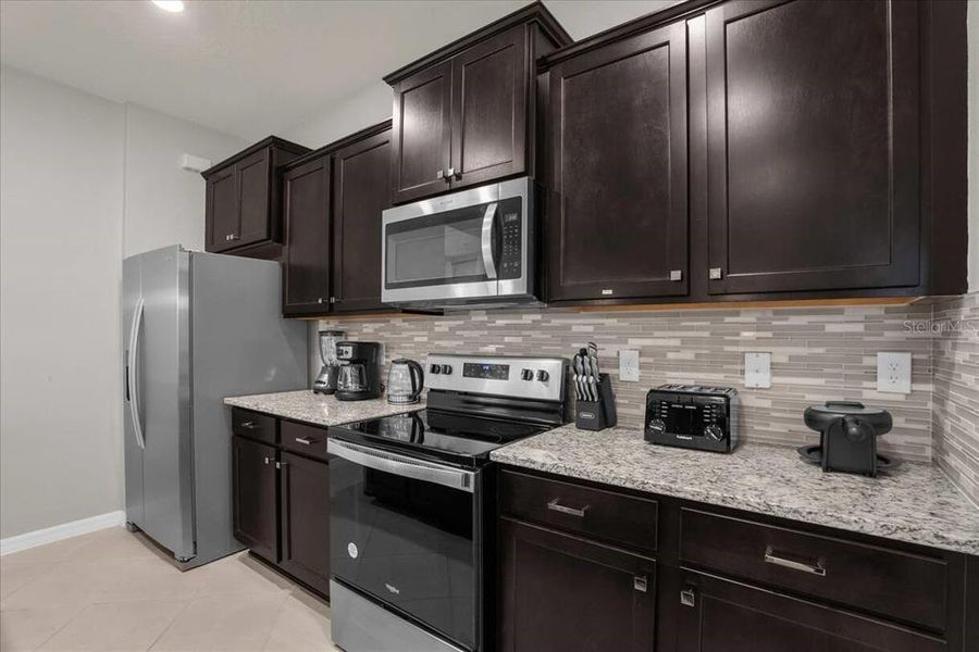 Furnished interior view inside a new home in , Clermont (Image 32).