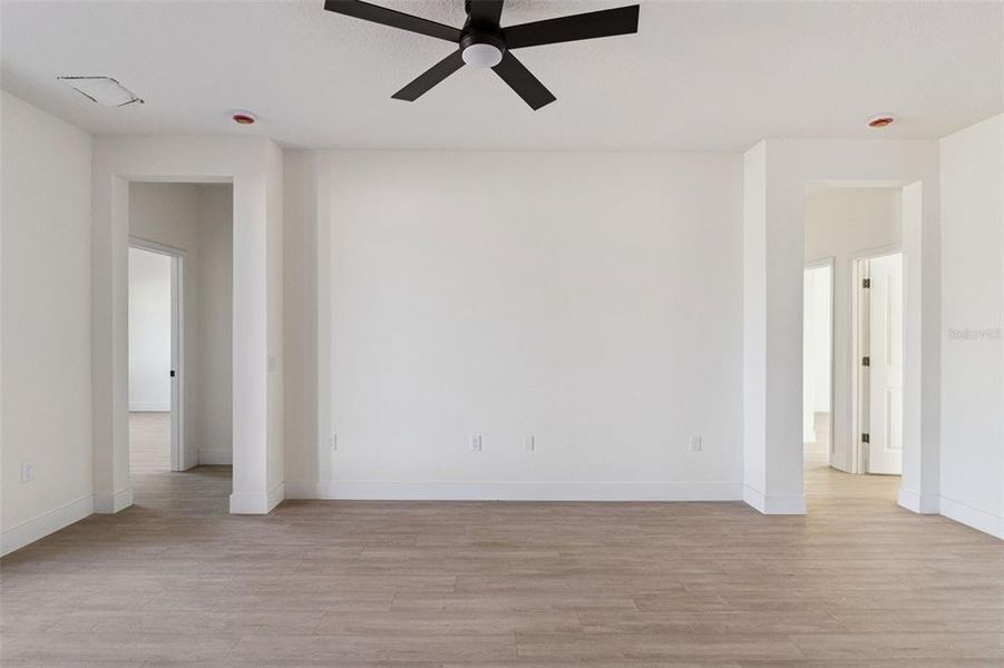 Spacious, unfurnished interior of a new home in , Kissimmee (Image 22).