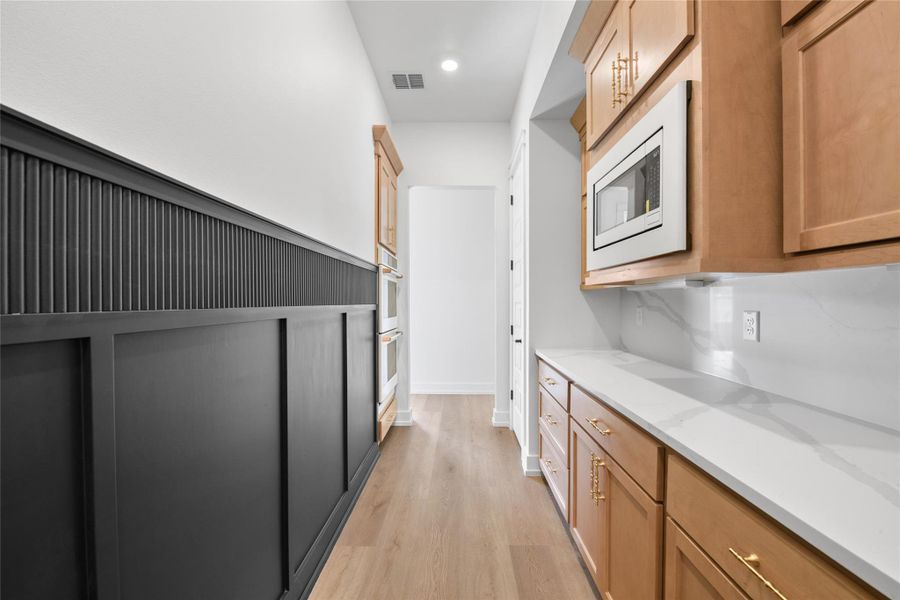 Furnished interior view inside a new home in King Oaks, Salado (Image 8). Furnished interior view inside a new home in King Oaks, Salado (Image 8).