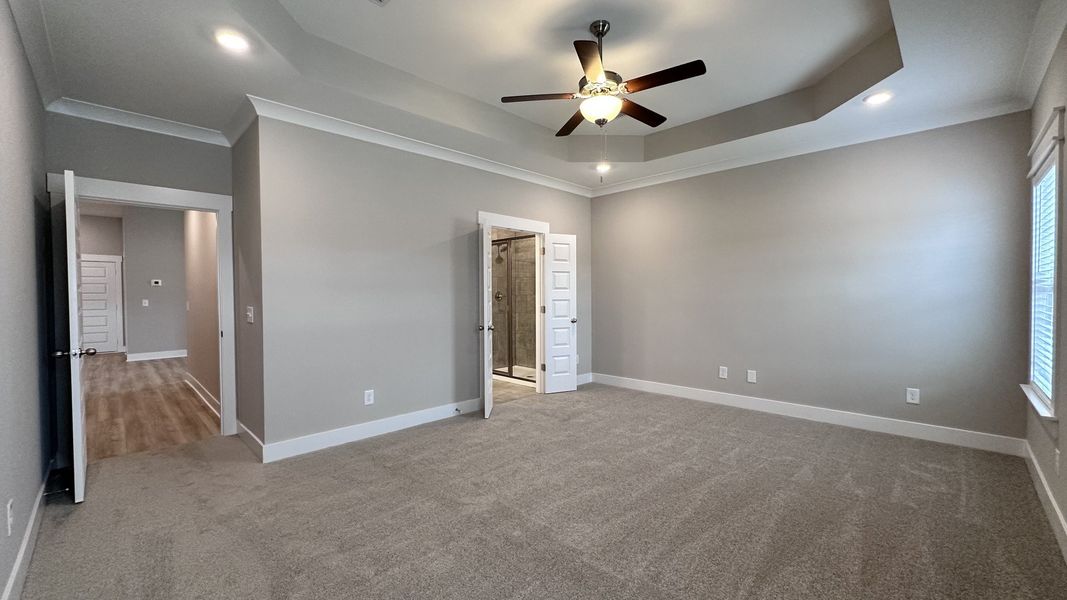 Spacious, unfurnished interior of a new home in Veterans Cove, Murfreesboro (Image 47).