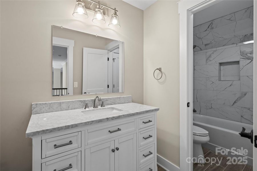 Separate vanity rooms Separate vanity rooms