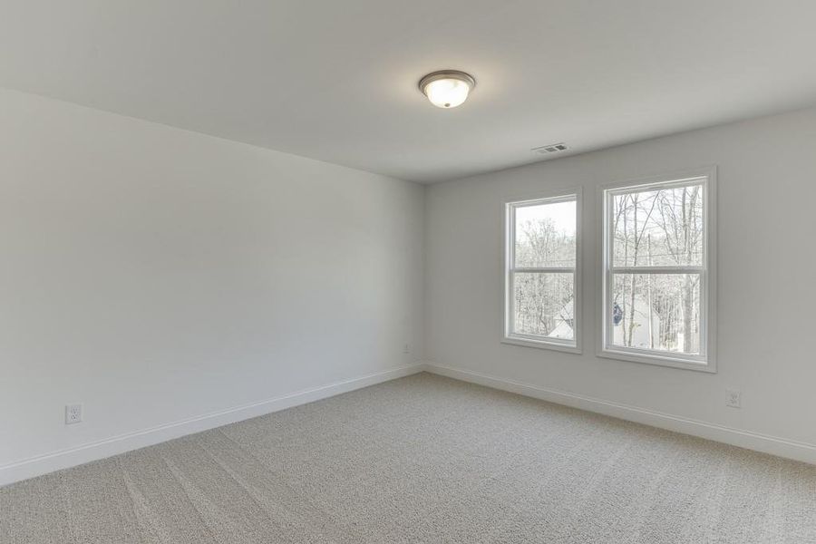 Spacious, unfurnished interior of a new home in , Commerce (Image 40).