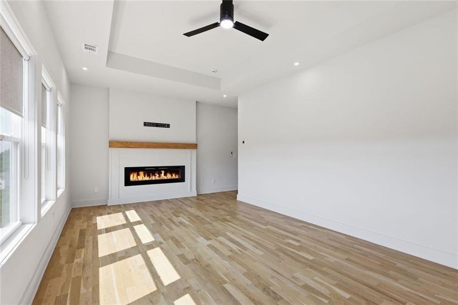 Spacious, unfurnished interior of a new home in , Clermont (Image 44).