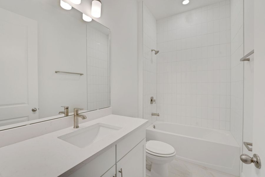 4br New Home in Windermere, FL.  - Slide 36