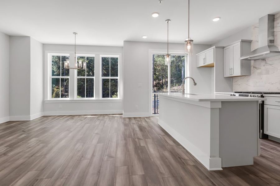Spacious, unfurnished interior of a new home in Echo Park, Suwanee (Image 22).