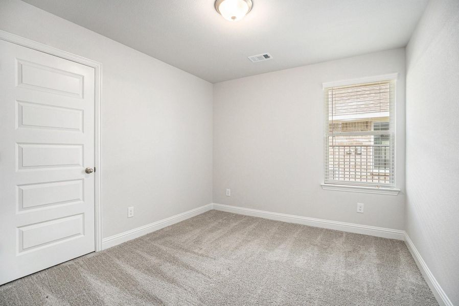 Spacious, unfurnished interior of a new home in Lago Mar, Texas City (Image 8). Spacious, unfurnished interior of a new home in Lago Mar, Texas City (Image 8).