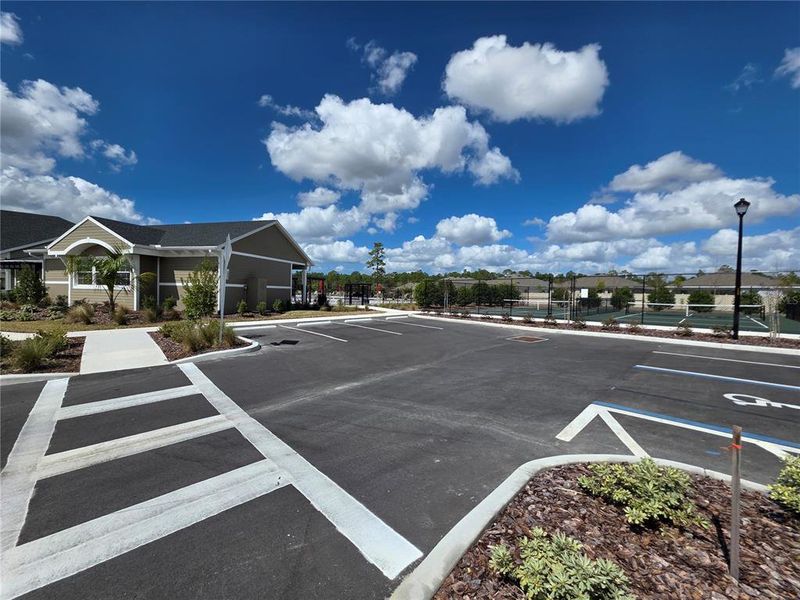 Community amenities in Waterford, Brooksville (Image 42).
