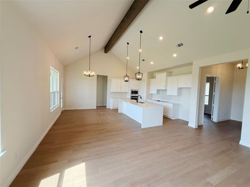 Spacious, unfurnished interior of a new home in Calhoun Acres, Azle (Image 12). Spacious, unfurnished interior of a new home in Calhoun Acres, Azle (Image 12).