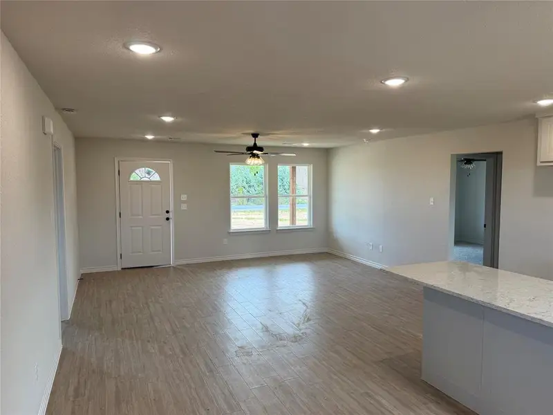 Spacious, unfurnished interior of a new home in , Springtown (Image 4).