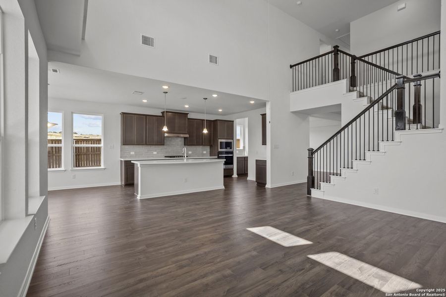 Spacious, unfurnished interior of a new home in Homestead, Schertz (Image 21).