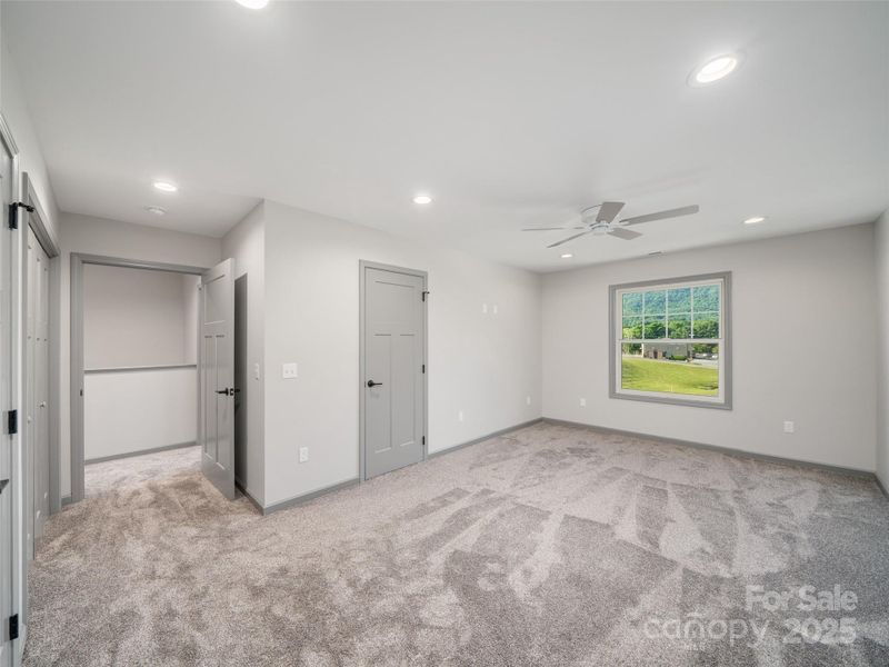 Spacious, unfurnished interior of a new home in , Burnsville (Image 21).