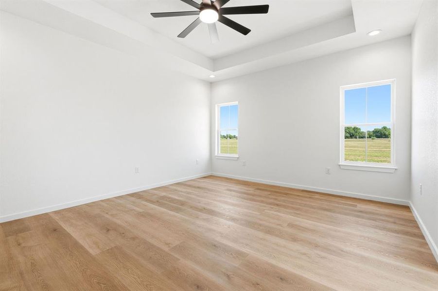 Spacious, unfurnished interior of a new home in , Hawley (Image 28).