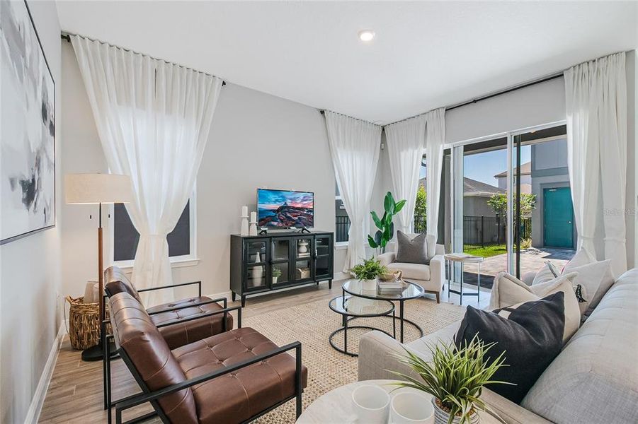 Furnished interior view inside a new home in , Orlando (Image 41).