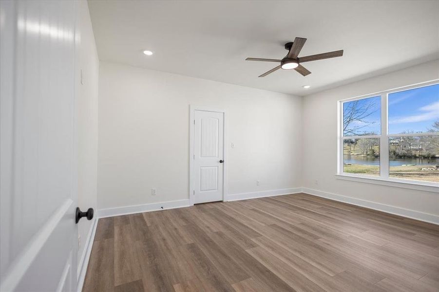 Spacious, unfurnished interior of a new home in , Lindale (Image 25).