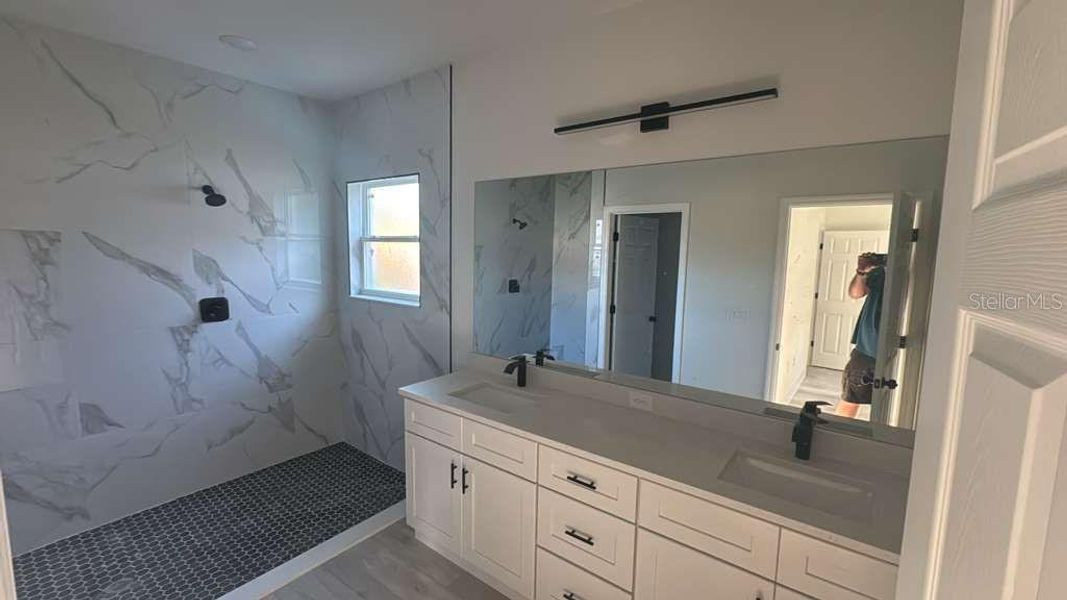 Furnished interior view inside a new home in , Citrus Springs (Image 5).