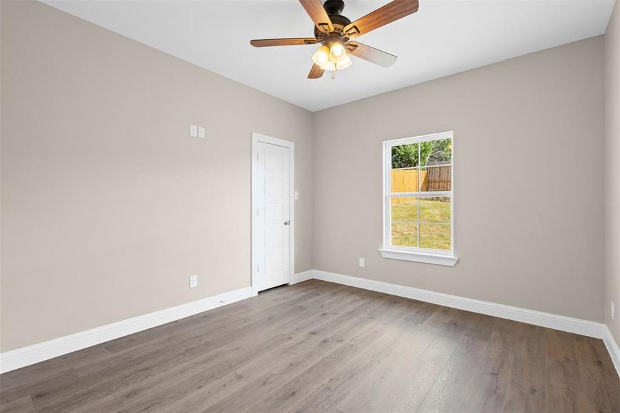 Spacious, unfurnished interior of a new home in , Granbury (Image 32). Spacious, unfurnished interior of a new home in , Granbury (Image 32).