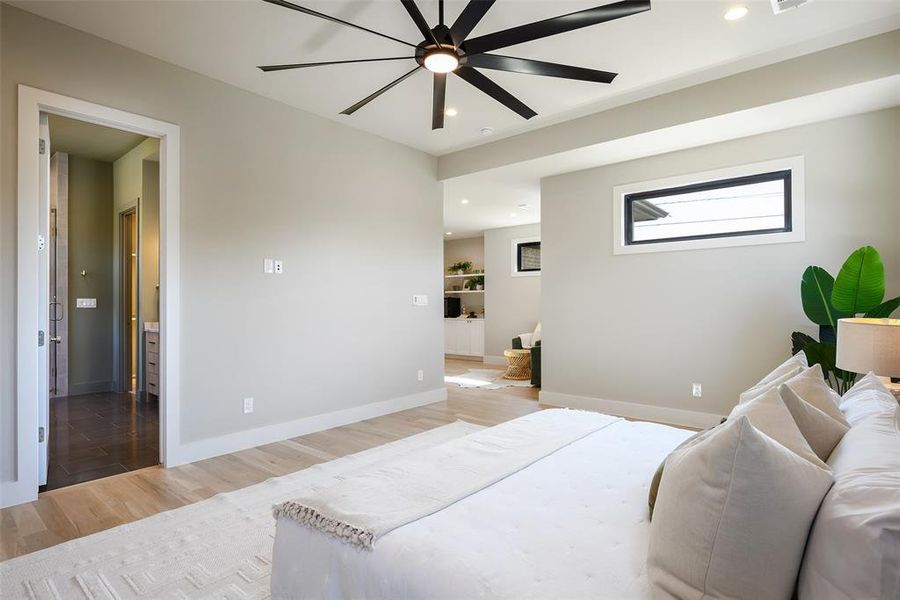 Spacious, unfurnished interior of a new home in , Dallas (Image 24).