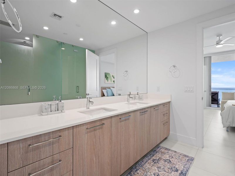 Furnished interior view inside a new home in , Fort Lauderdale (Image 12).