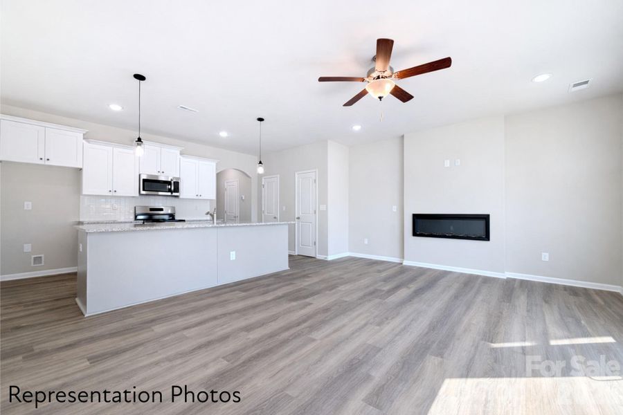 Spacious, unfurnished interior of a new home in , Charlotte (Image 19).
