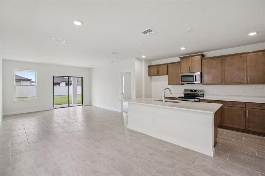 Image 46 of a home in Grasslands West.