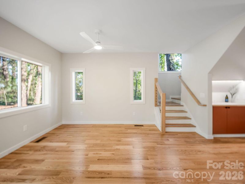Spacious, unfurnished interior of a new home in , Asheville (Image 34).