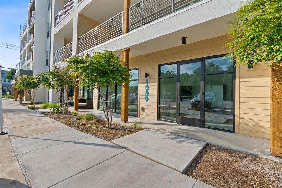 Welcome to Gravity ATX, where modern elevated living meets East Austin style and convenience.