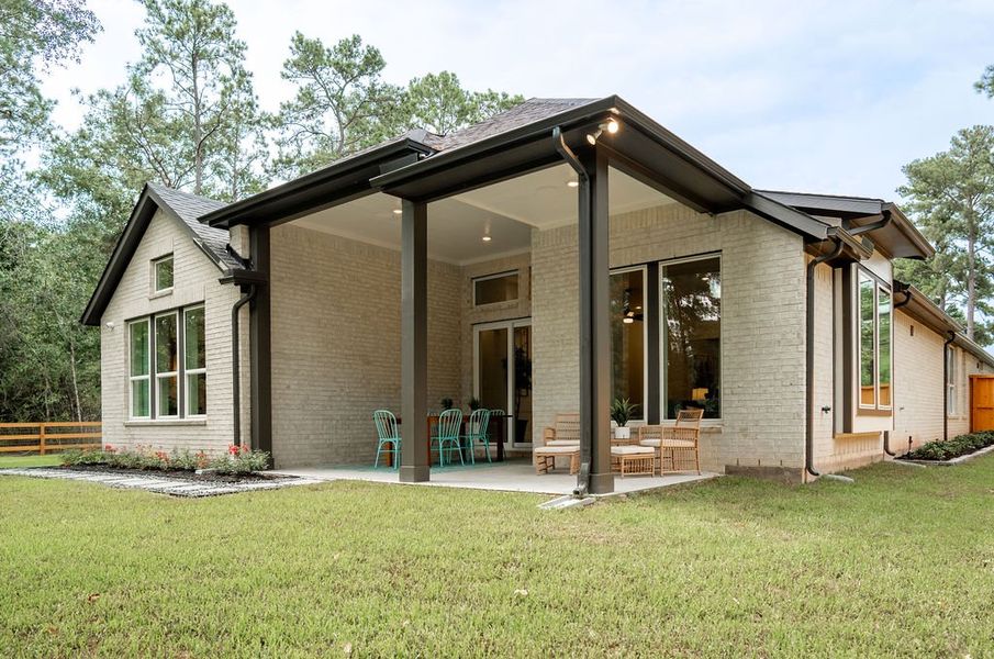 Representative exterior details of a home built from the Mckinney by Beazer Homes in Arabella on the Prairie, Richmond (Image 3).