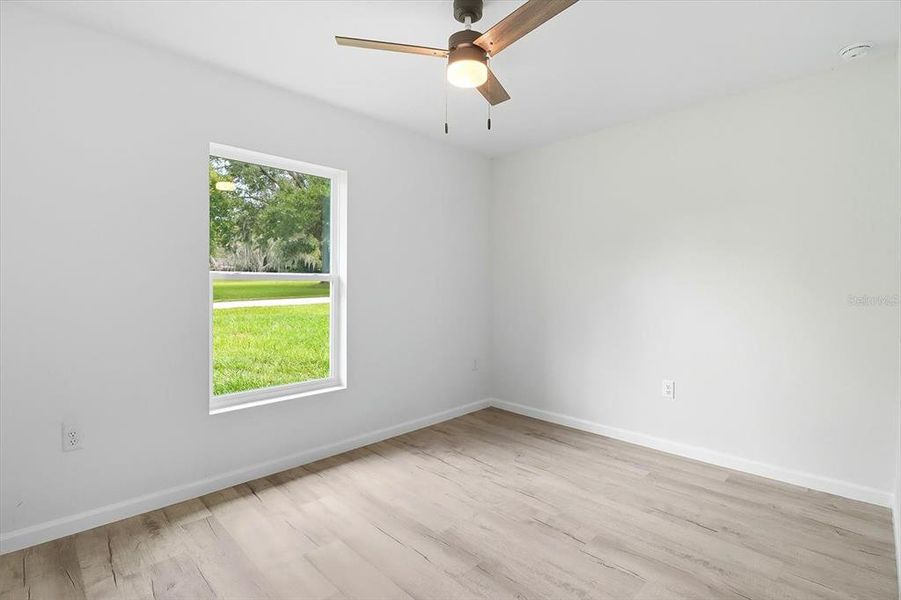 Spacious, unfurnished interior of a new home in , Dunnellon (Image 20).