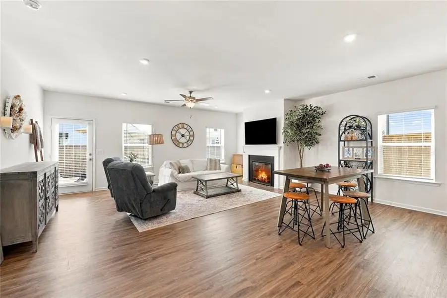 Furnished interior view inside a new home in , Cartersville (Image 6).