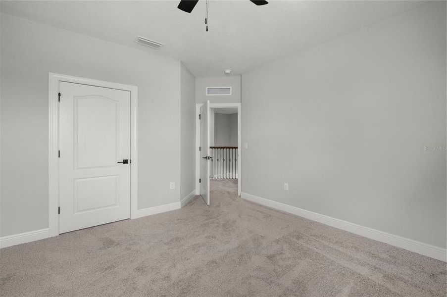 Spacious, unfurnished interior of a new home in , Kissimmee (Image 5).