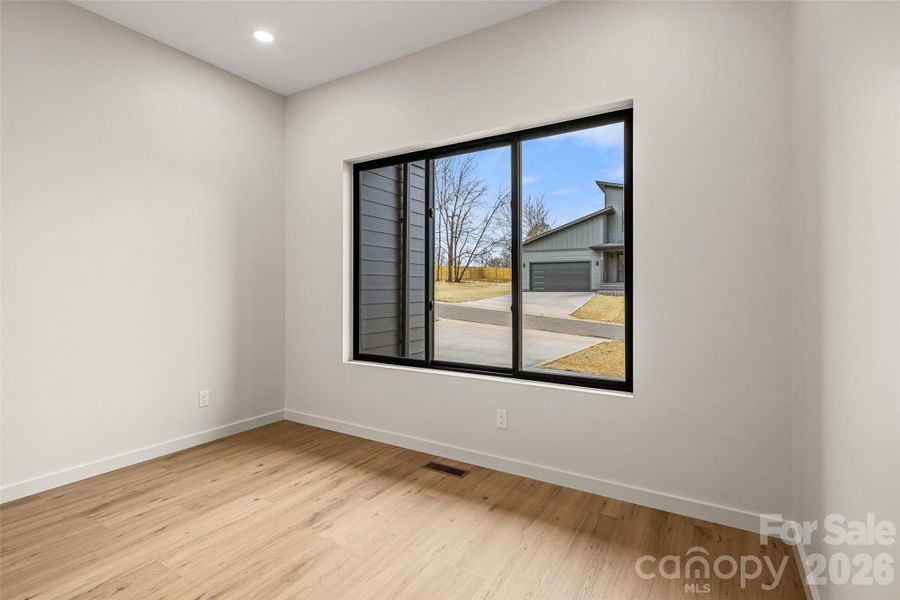Spacious, unfurnished interior of a new home in , Asheville (Image 41).