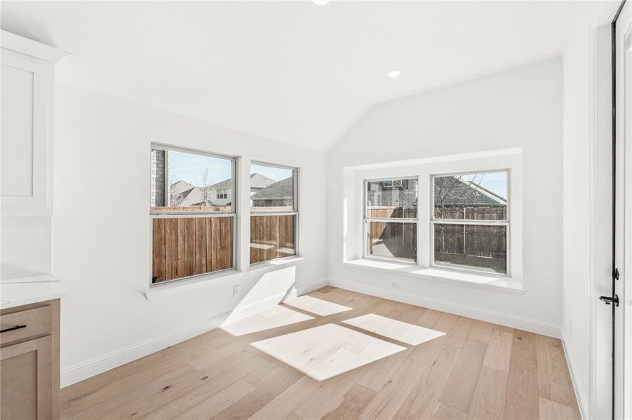 Spacious, unfurnished interior of a new home in Willow Wood, McKinney (Image 37).