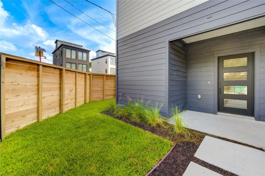Exterior details and patio area of a home in , Houston (Image 14).